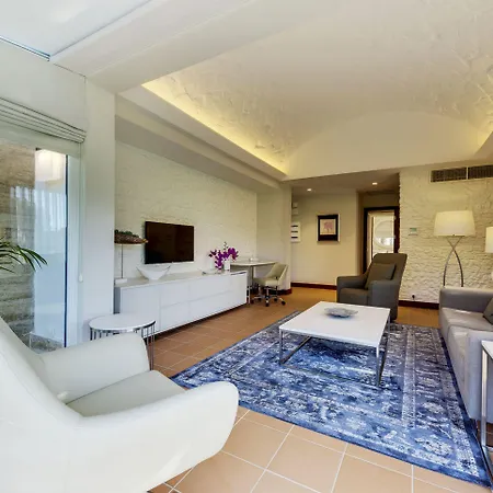 Θέρετρο Robinson Nobilis 5*