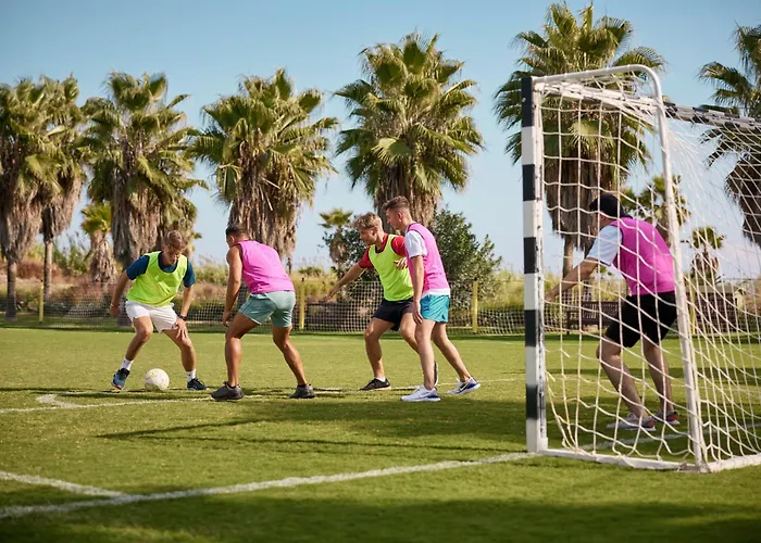 Robinson Nobilis Resort