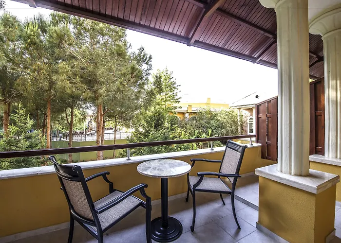 Robinson Nobilis Resort