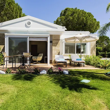 אתר נופש Robinson Nobilis 5*