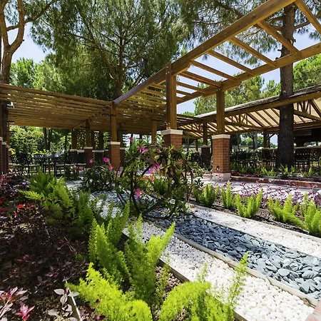 Курортный комплекс Robinson Nobilis