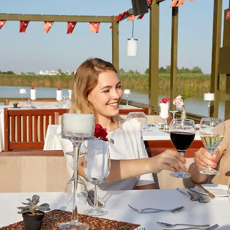 Robinson Nobilis 5* Белек